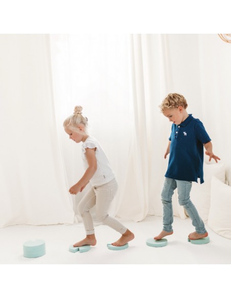 NENÚFAR MOES set de 5 peças em borracha EVA para jogo livre que permite desenvolver a autonomia e imaginação da criança