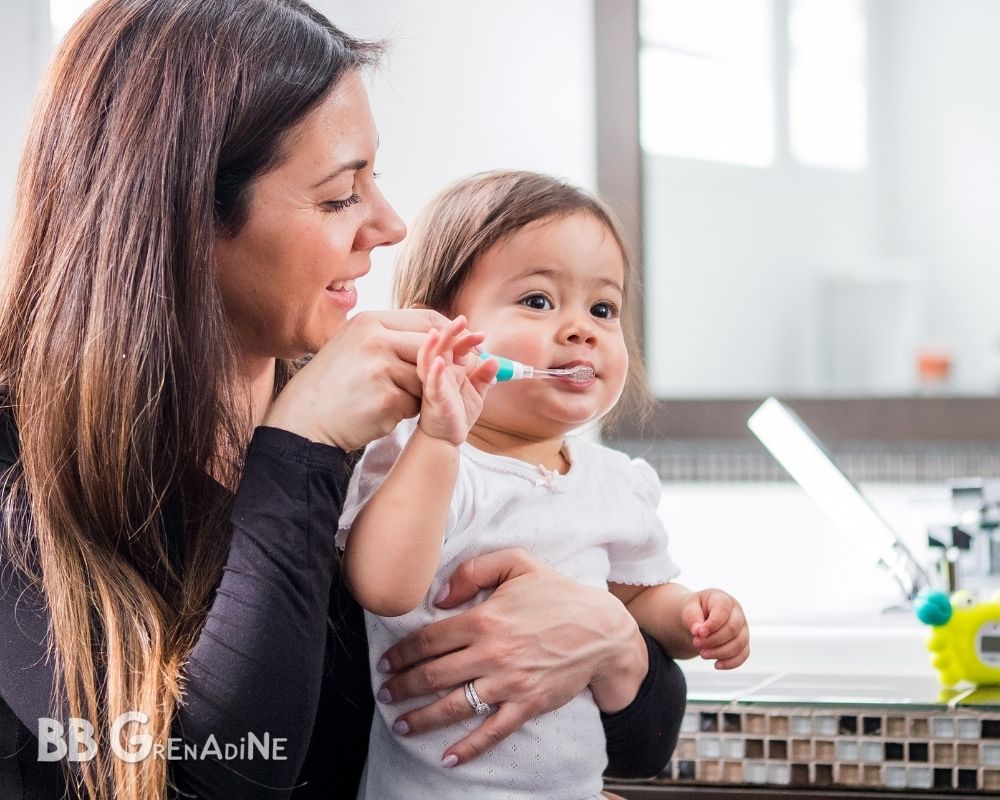 cepillo de dientes electrico para bebes
