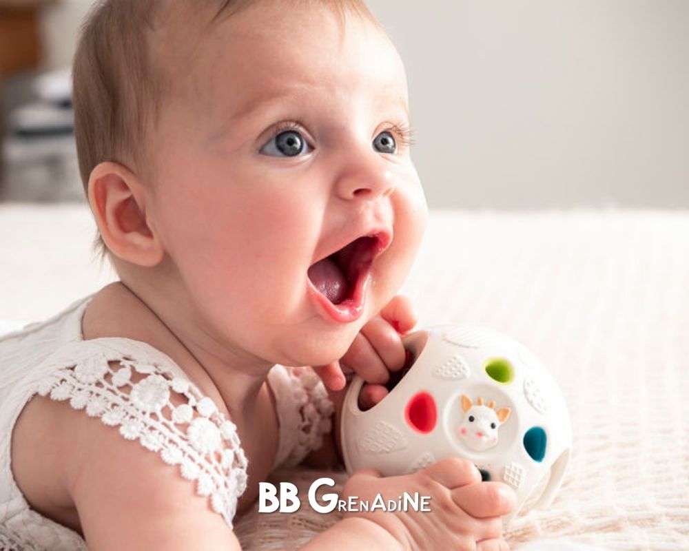 regalos de navidad para bebés: pelota sensorial